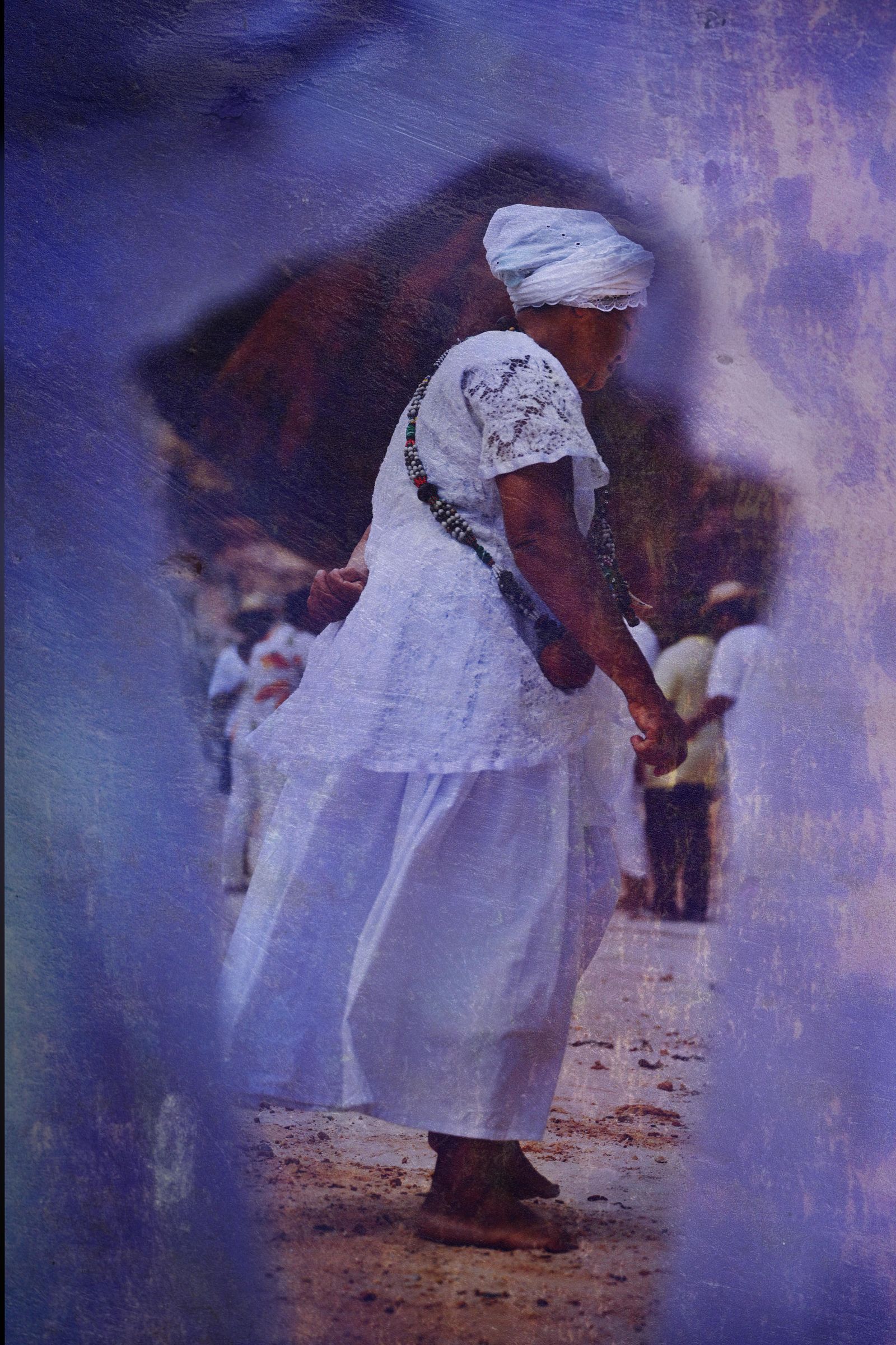 © Romane Iskaria - Image from the Os Encantados photography project