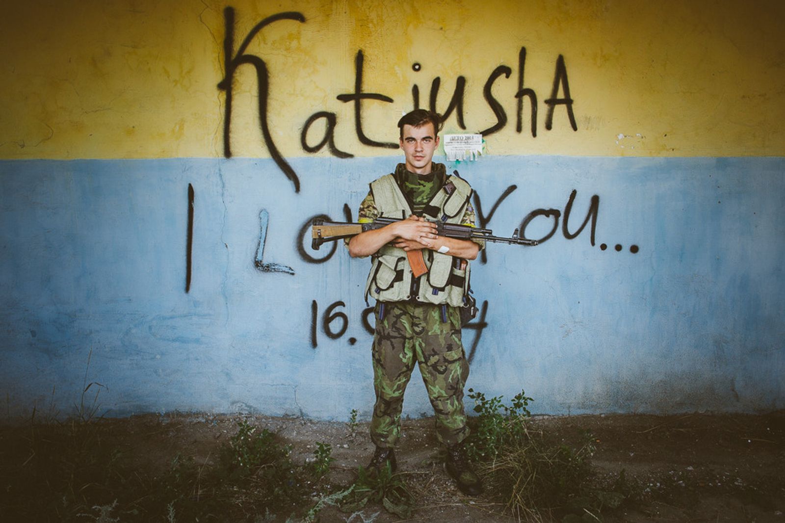 © Alexander Vasukovich - Image from the War among sunflowers. Volunteers of Donbass photography project