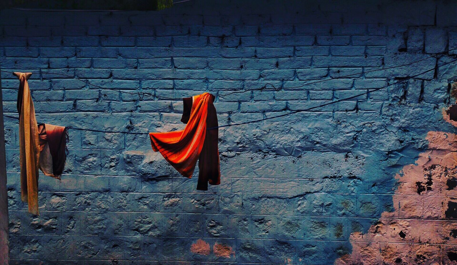© Iffat Nawaz - Conversation between a scarf and a Sweater. Himachal Pradesh, India