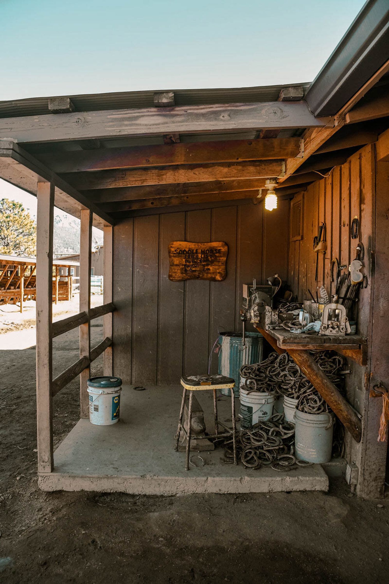 © Anna Droddy - Image from the Barn Sour photography project