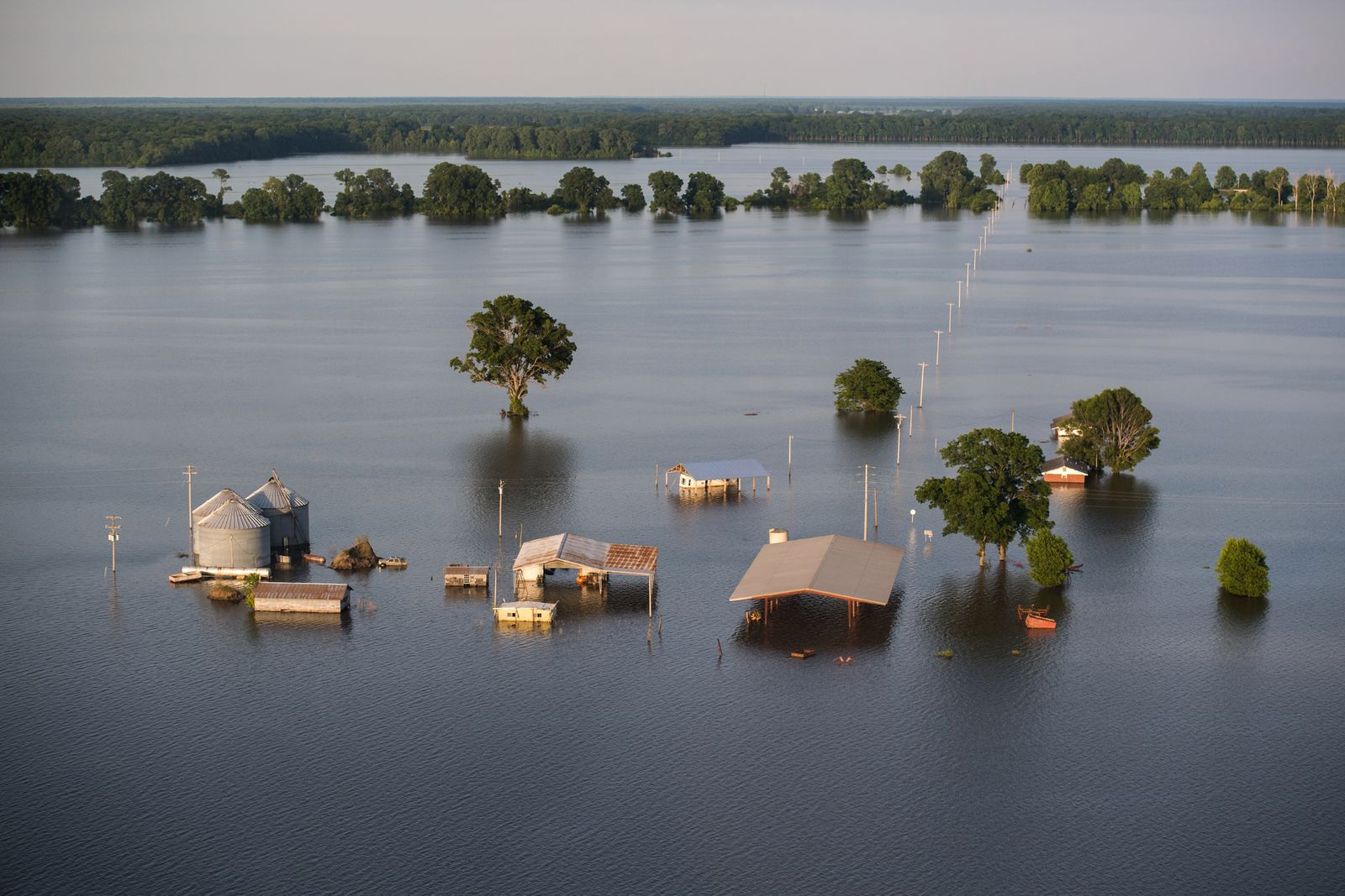 © Rory Doyle - Backwater flooding surrounds a farm in the lower Mississippi Delta June 14, 2019. (Photo by Rory Doyle)