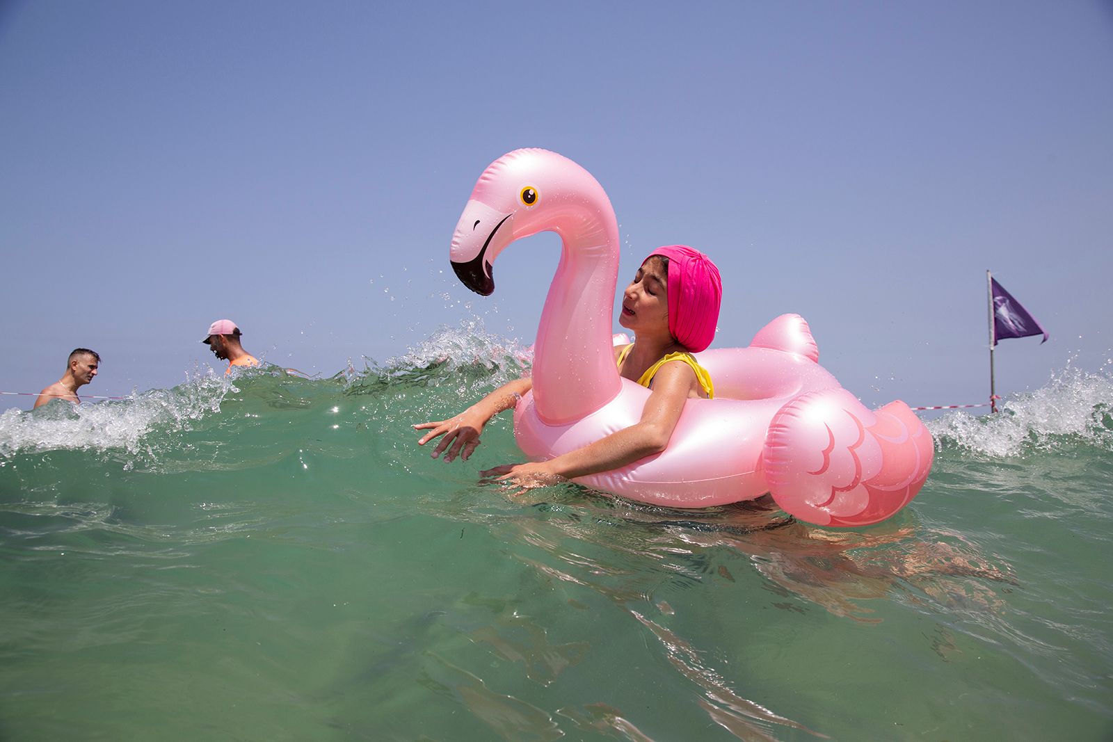 © Efrat Sela - Image from the A day at the beach photography project