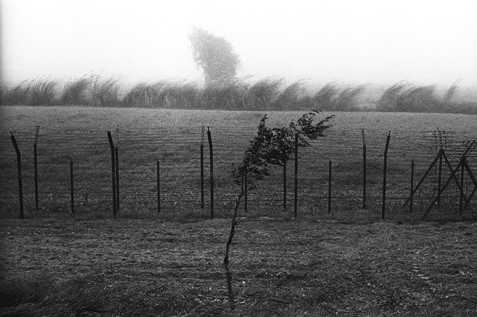 © Poulomi Basu - Storm at the border in Udhampur. Indo-Pakistan Border Jammu & Kashmir, October 2009.