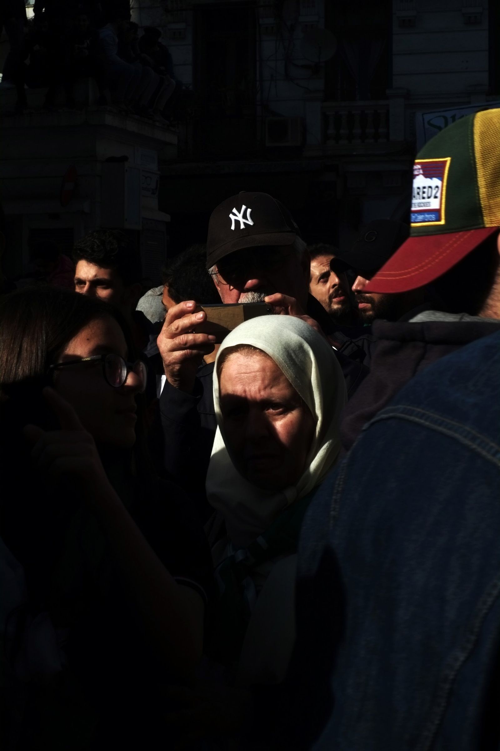 © Abdo Shanan - During demonstration in Algiers.2019
