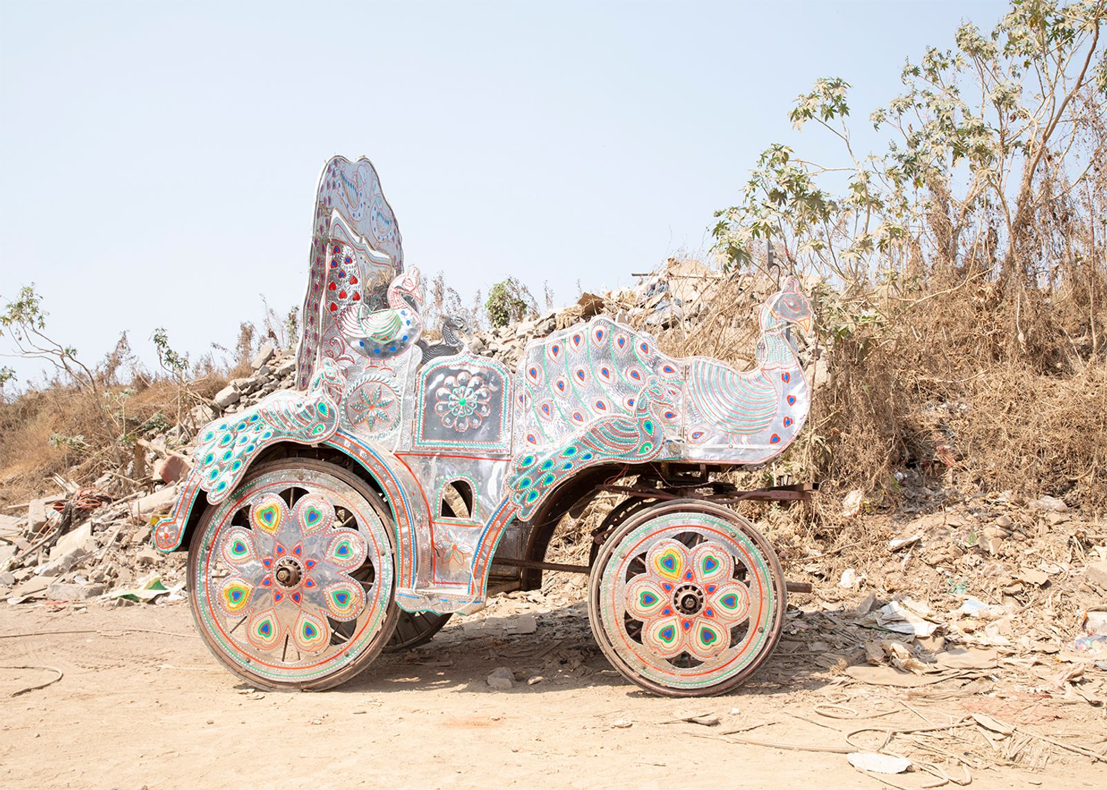 © Anouchka Renaud-Eck - The love birds float, 2020; from the series Ardhanarishvara. Wedding float ornamented with love birds parked on a wasteland.