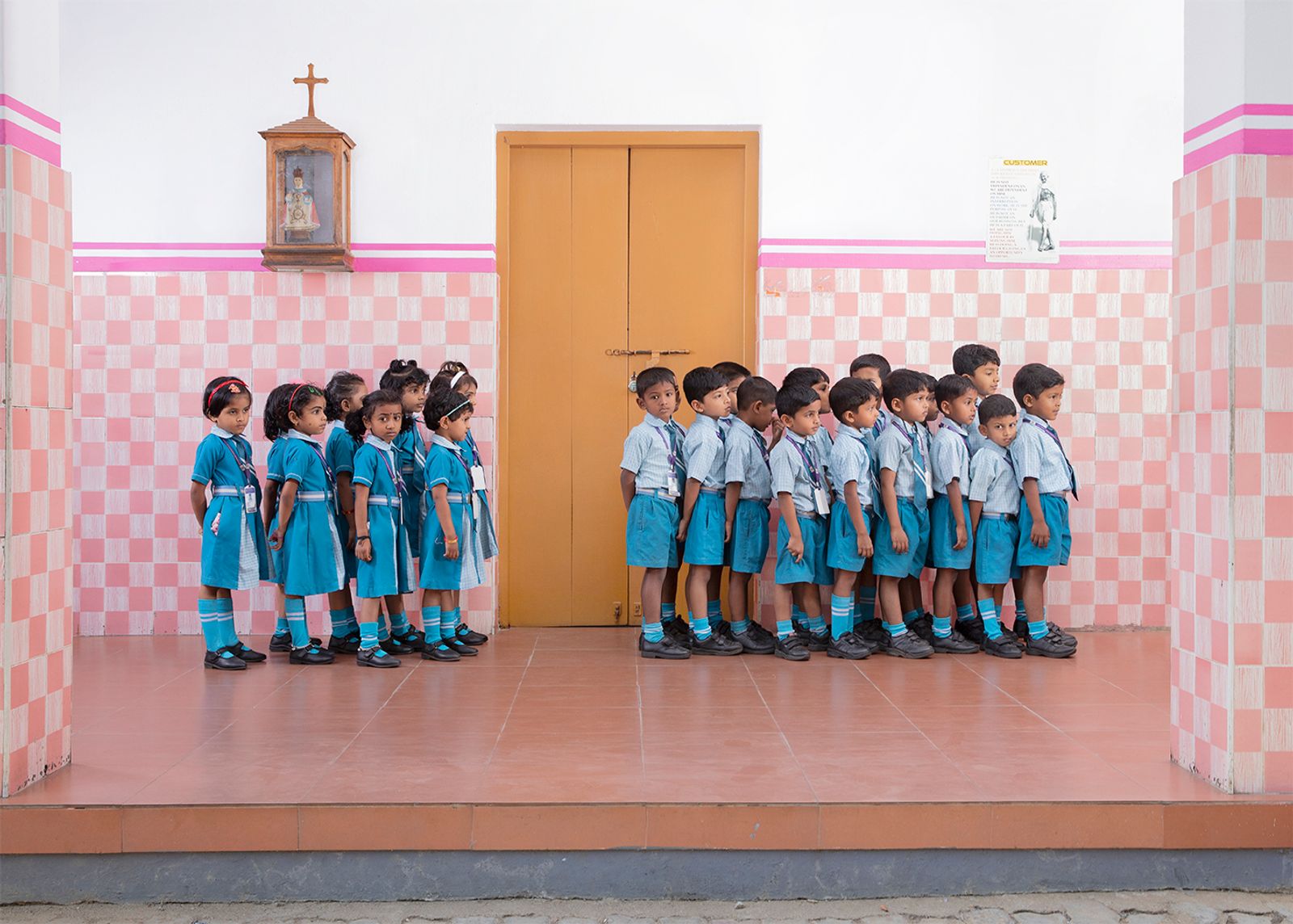 © Anouchka Renaud-Eck - School Kids, 2020; from the series Ardhanarishvara.  Elementary school pupils from the same class. Boys and Girls . 