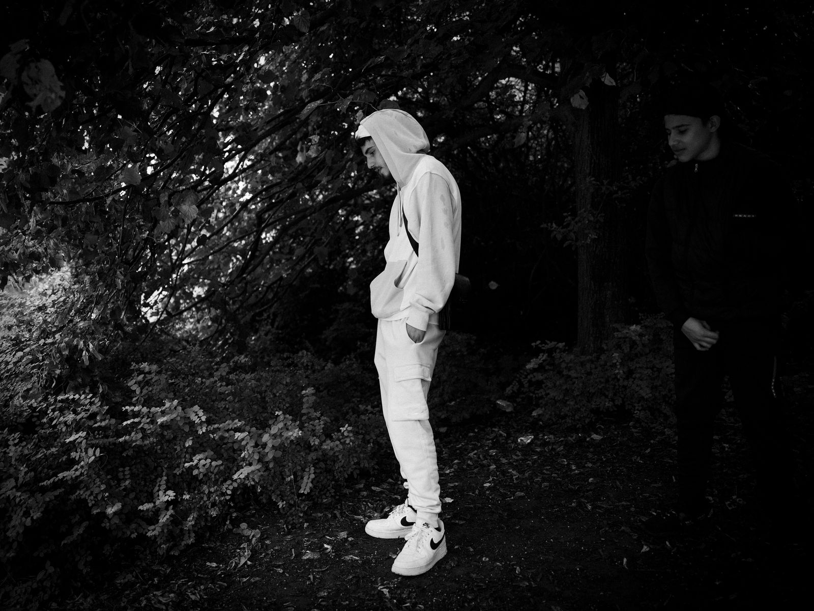 © Toby Binder - Ensar in a park where young people meet up to be out of sight of the police.