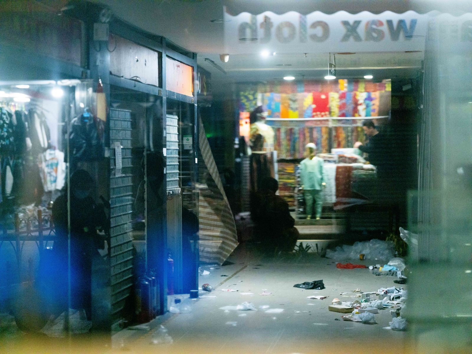 © Xue Wang - Image from the Xiaobei Passport photography project