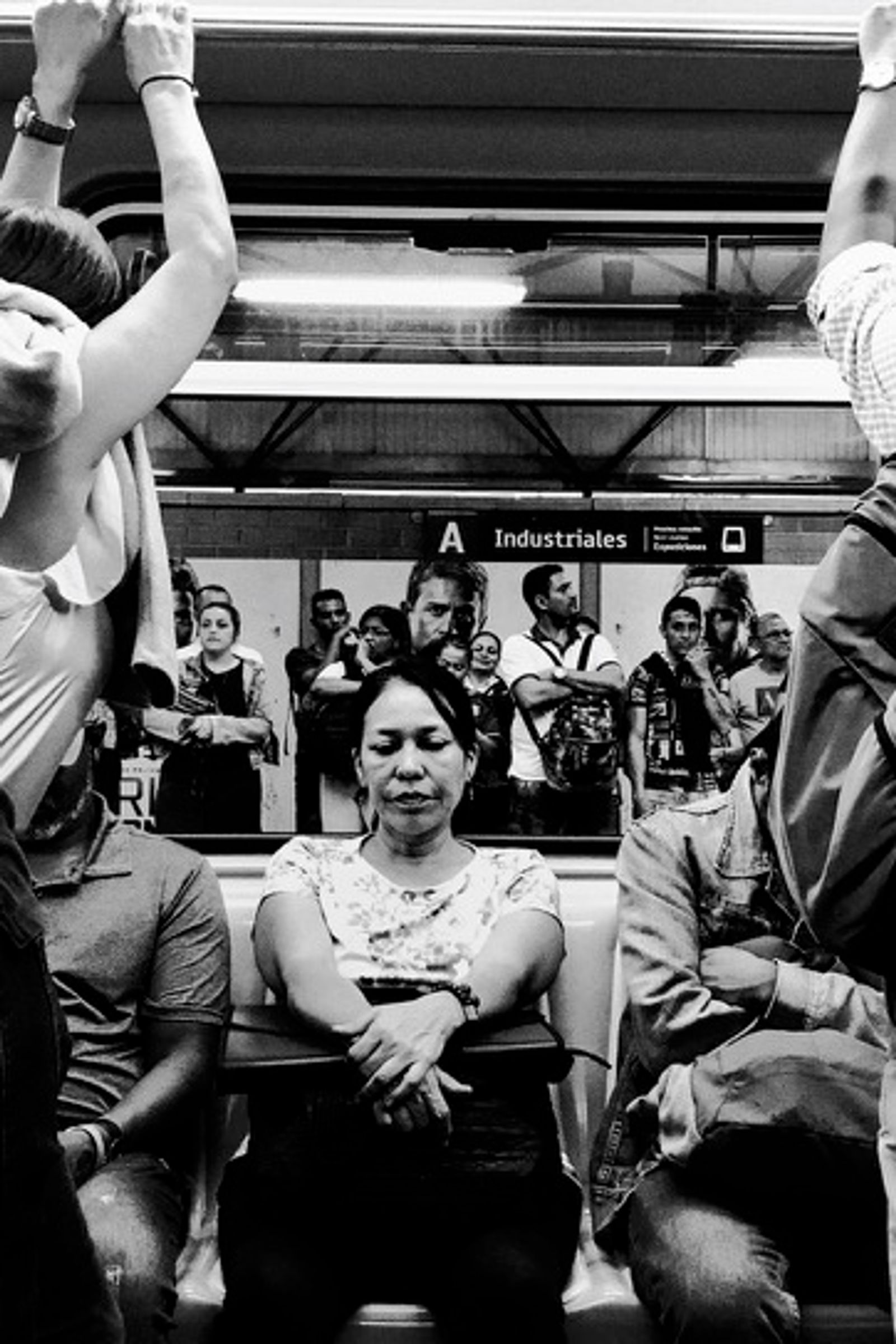 © Camila Giraldo - Image from the Metro stories photography project