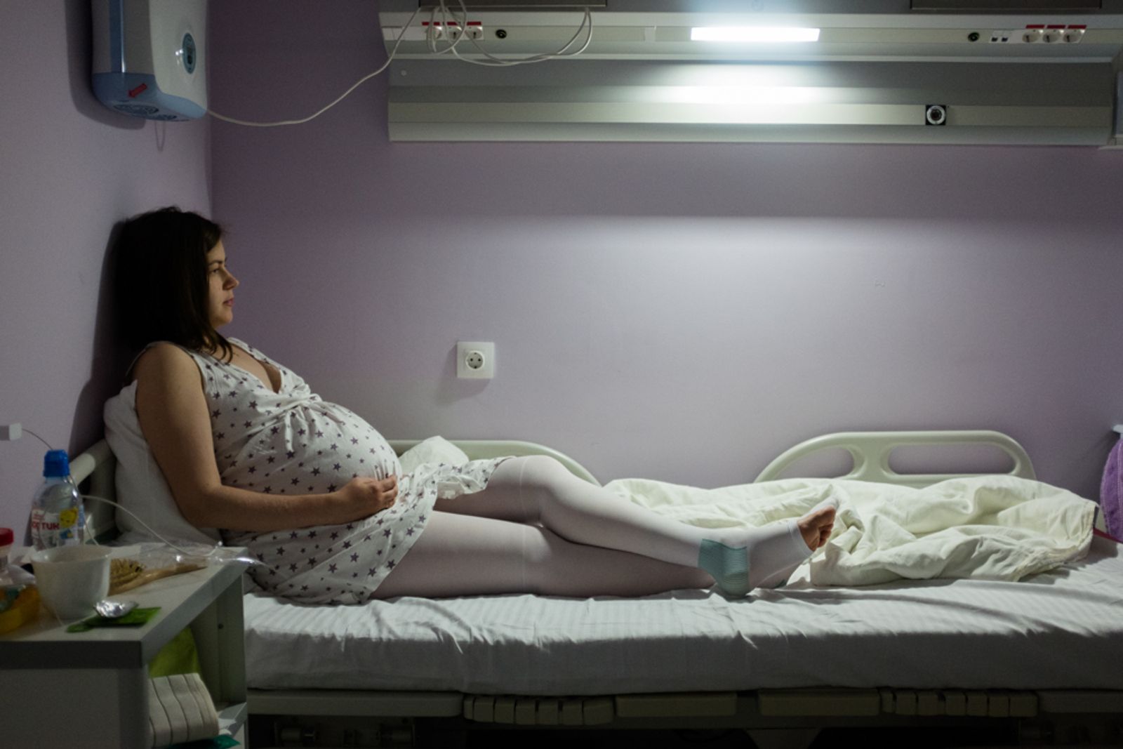 © Alyona Kochetkova - Image from the Right to give birth photography project