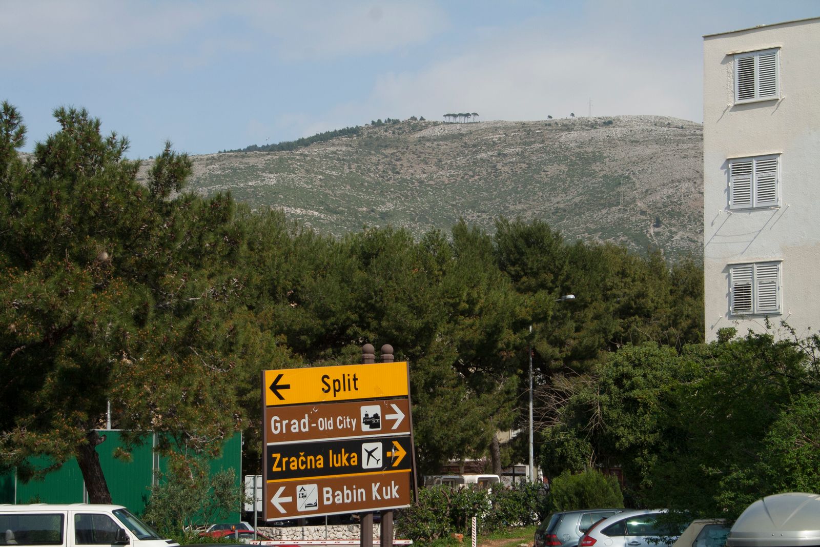 © Nives Sertić - Nives Sertić - 3 to 10, Trees #03