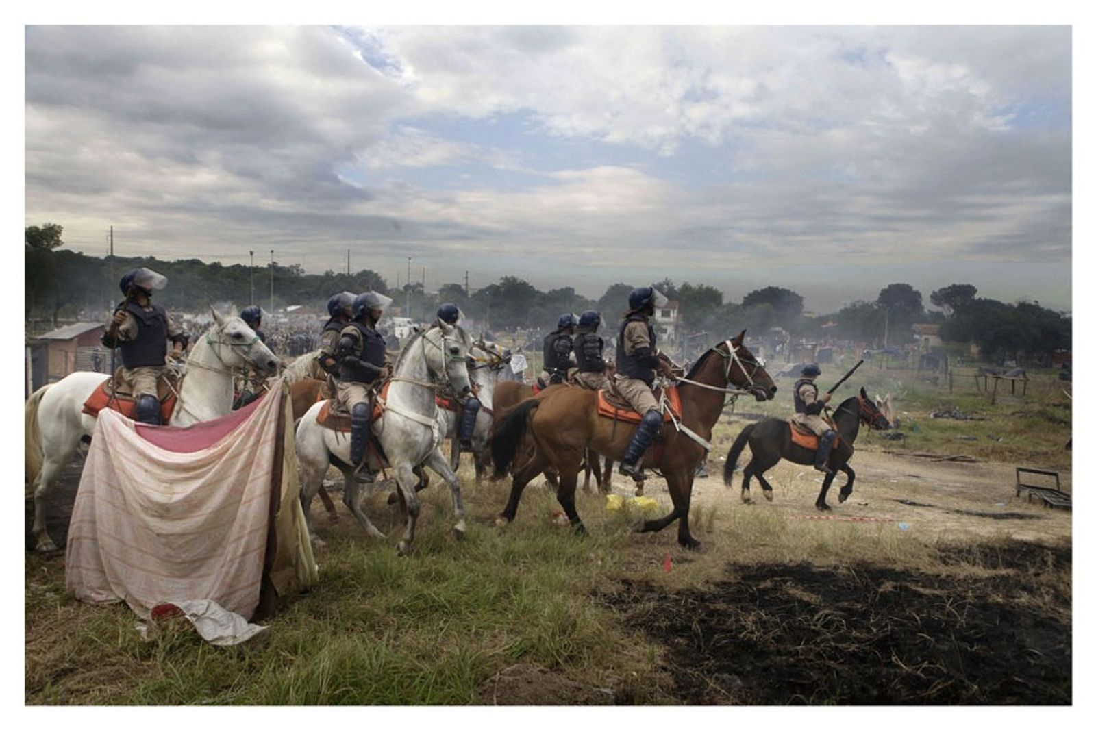 © Jorge Saenz - Eviction of homelses people, Asuncion, Paraguay, Dec. 6, 2011.