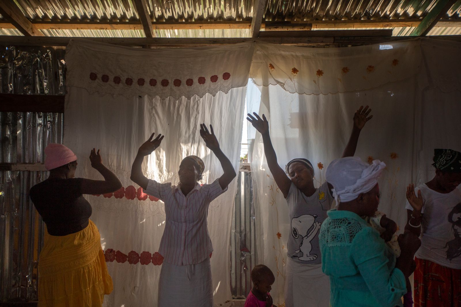 © Danny Alveal Aravena - Image from the Outcast children of the Dominican Republic photography project