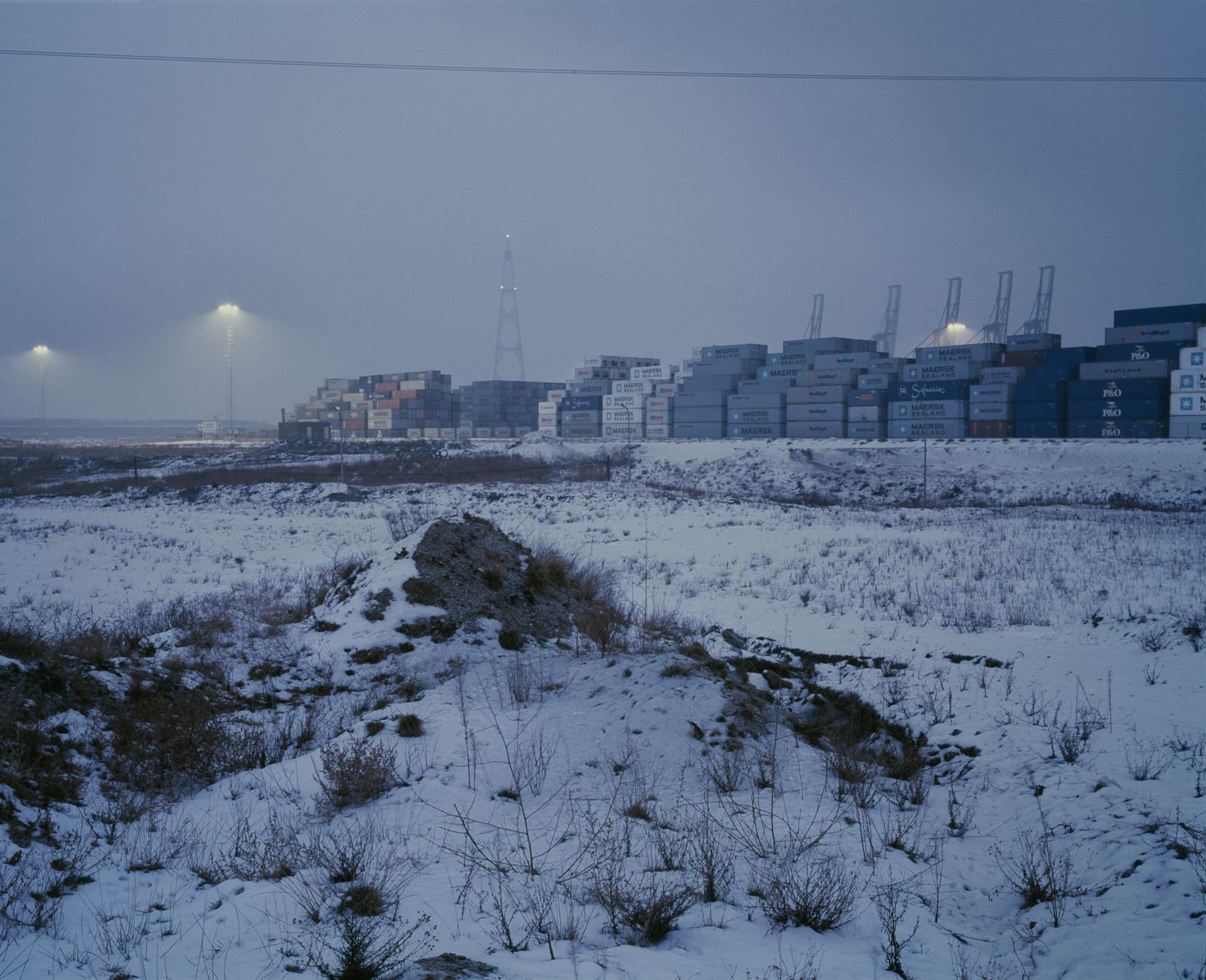 © Isabelle Pateer - Nature area in front, opposing the expanding harbour area in the back