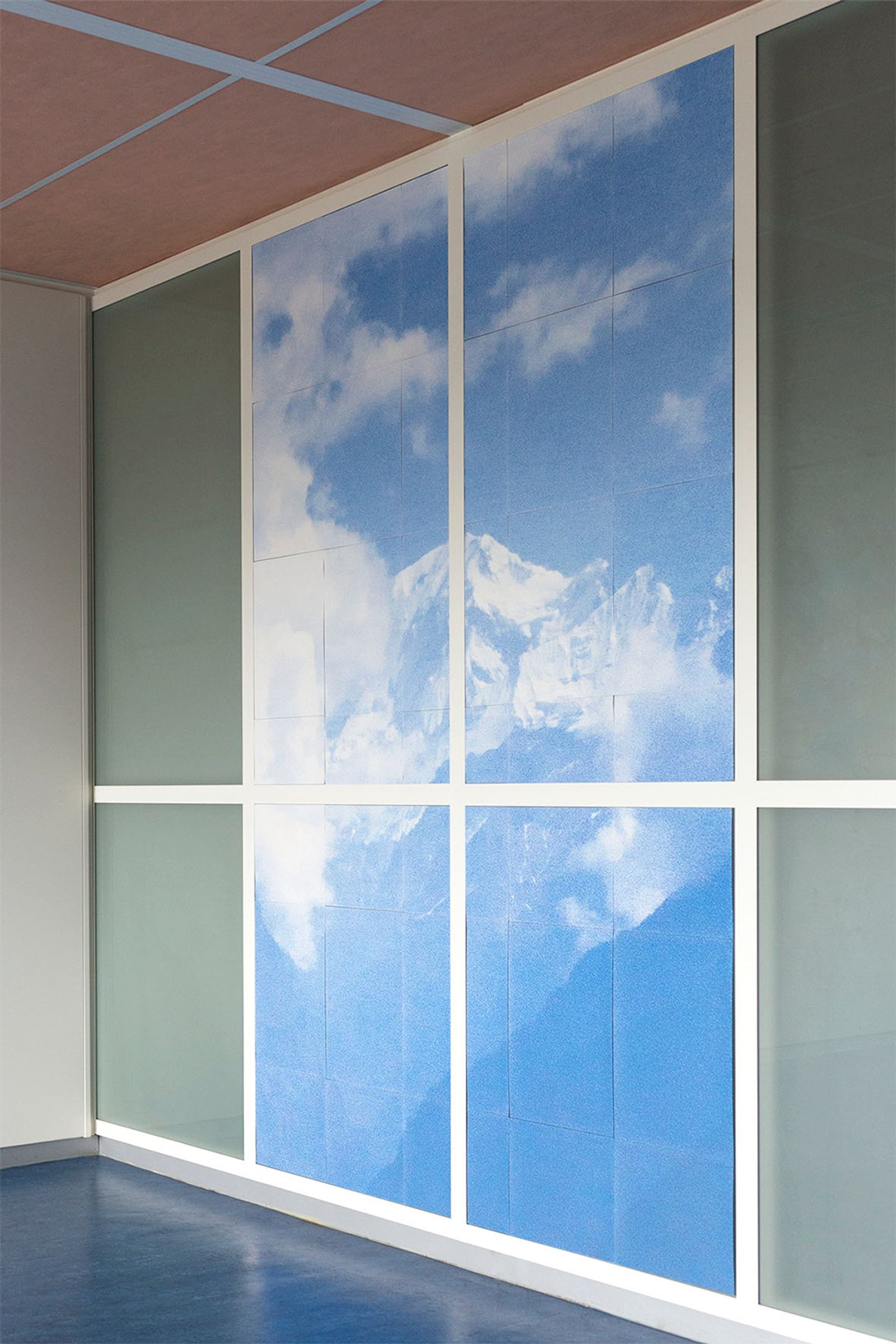 © Eva Kreuger - Atelier (2019) - Documented spatial installation. Constructed with images of the Himalayan mountains.