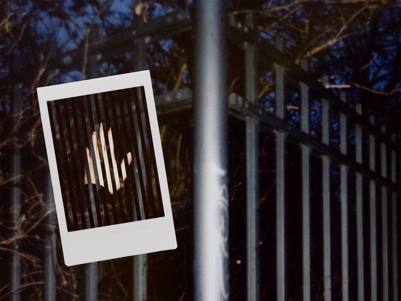 © Farzin Foroutan - Image from the Interspatial Camouflage photography project