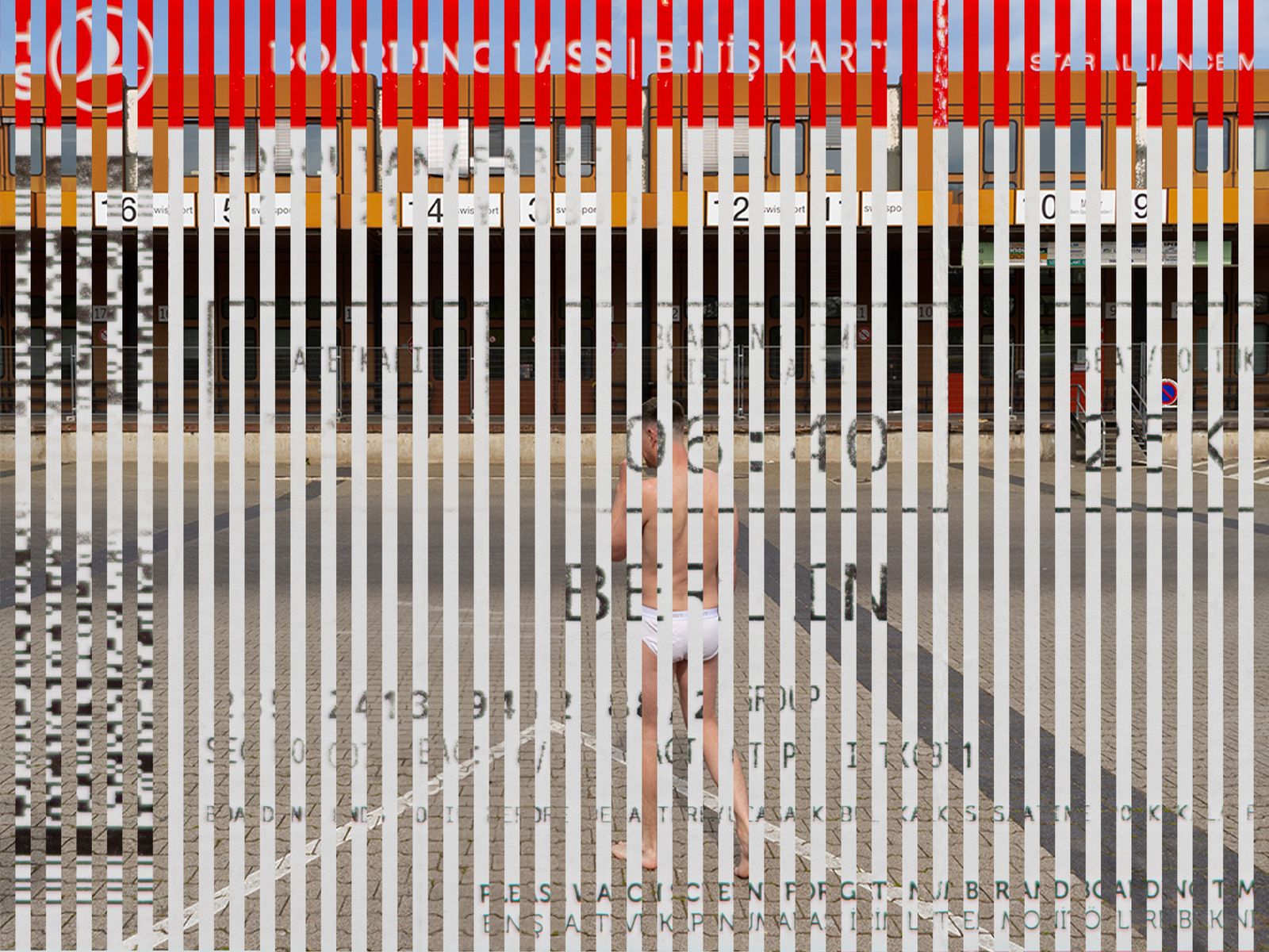 © Farzin Foroutan - Image from the Interspatial Camouflage photography project