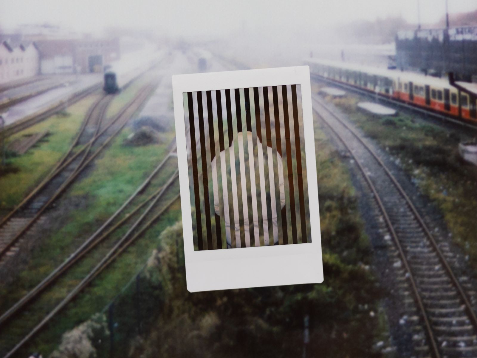 © Farzin Foroutan - Image from the Interspatial Camouflage photography project