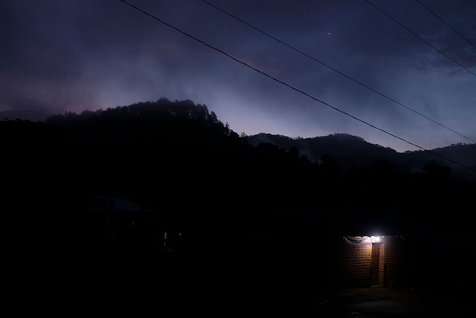 © Tania Barrientos - Dawn in Rio Iguapa, Mountain region