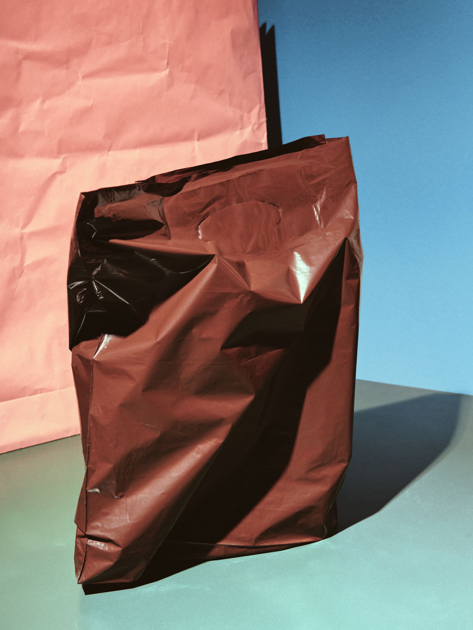 © Caroline Heinecke - © CarolineHeinecke, Masters of Things – Plastic bags