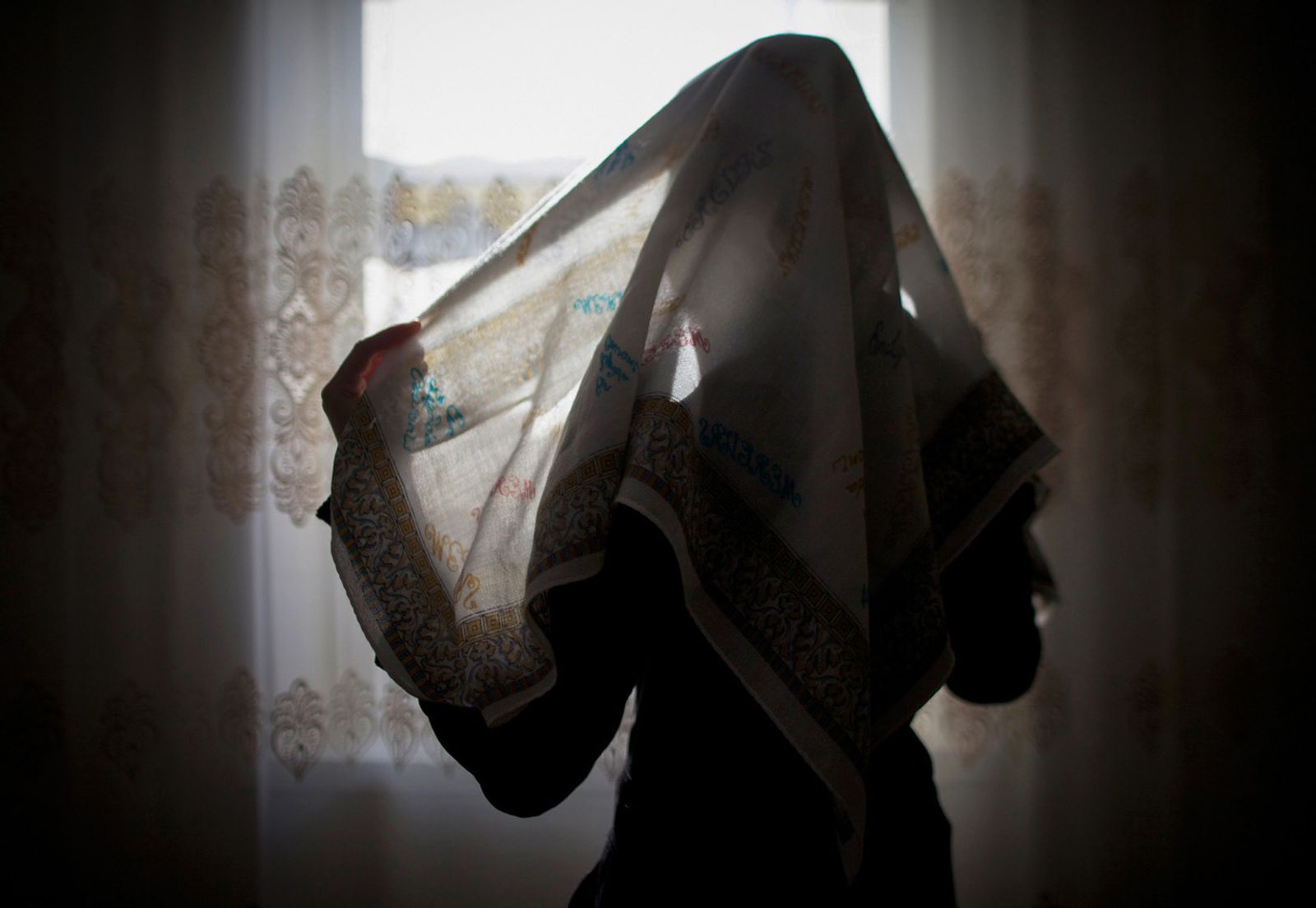 © Diana Markosian - Image from the Goodbye my chechnya photography project