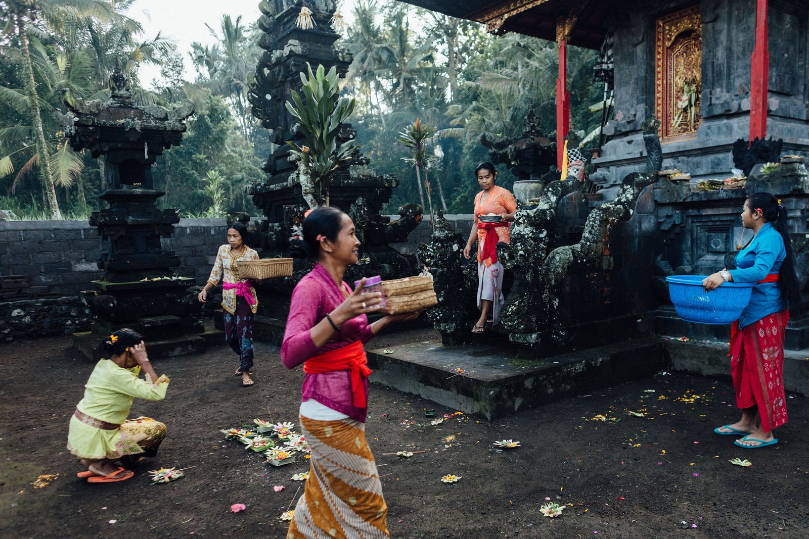 © Nyimas Laula - Image from the Honoring The Goddesses: Sang Hyang Dedari photography project