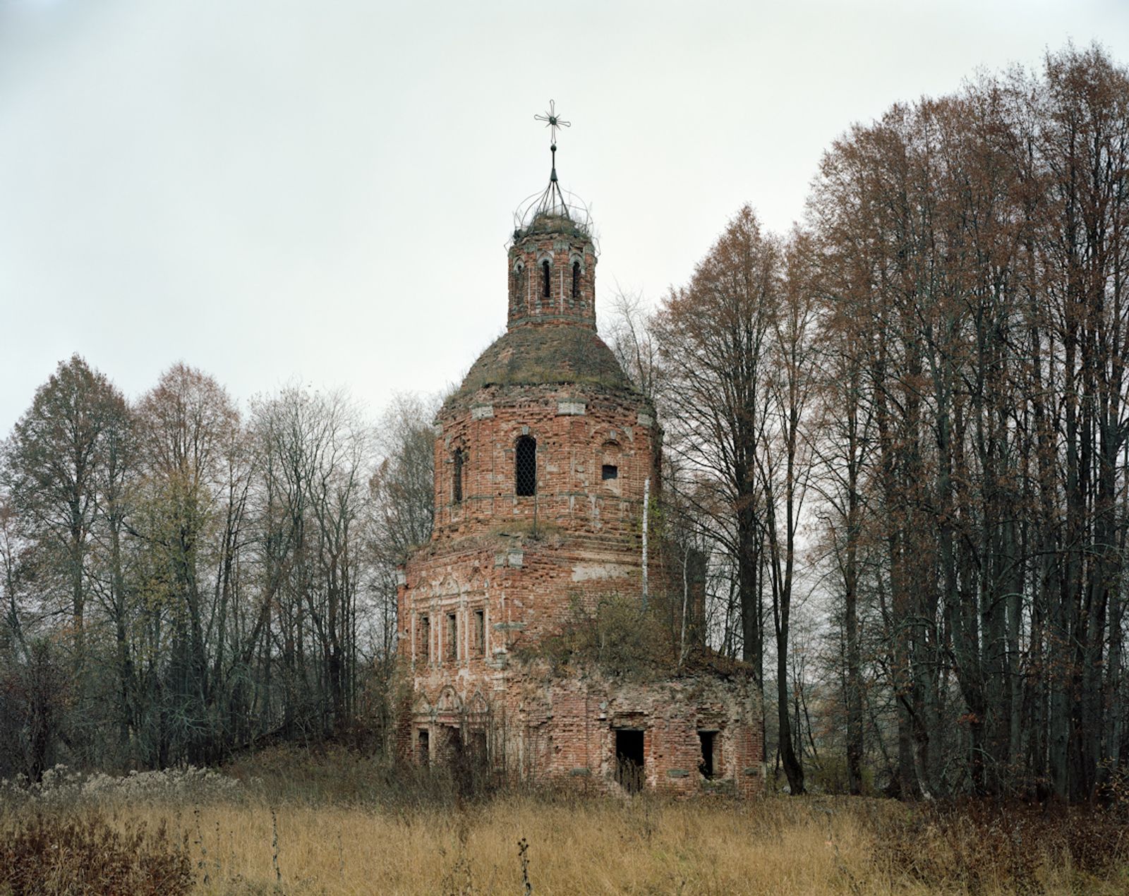 © Petr Antonov - Church of Our Lady of Kazan in the village of Bogorodskoe. The church was built in 1721 and closed in the 1920s.