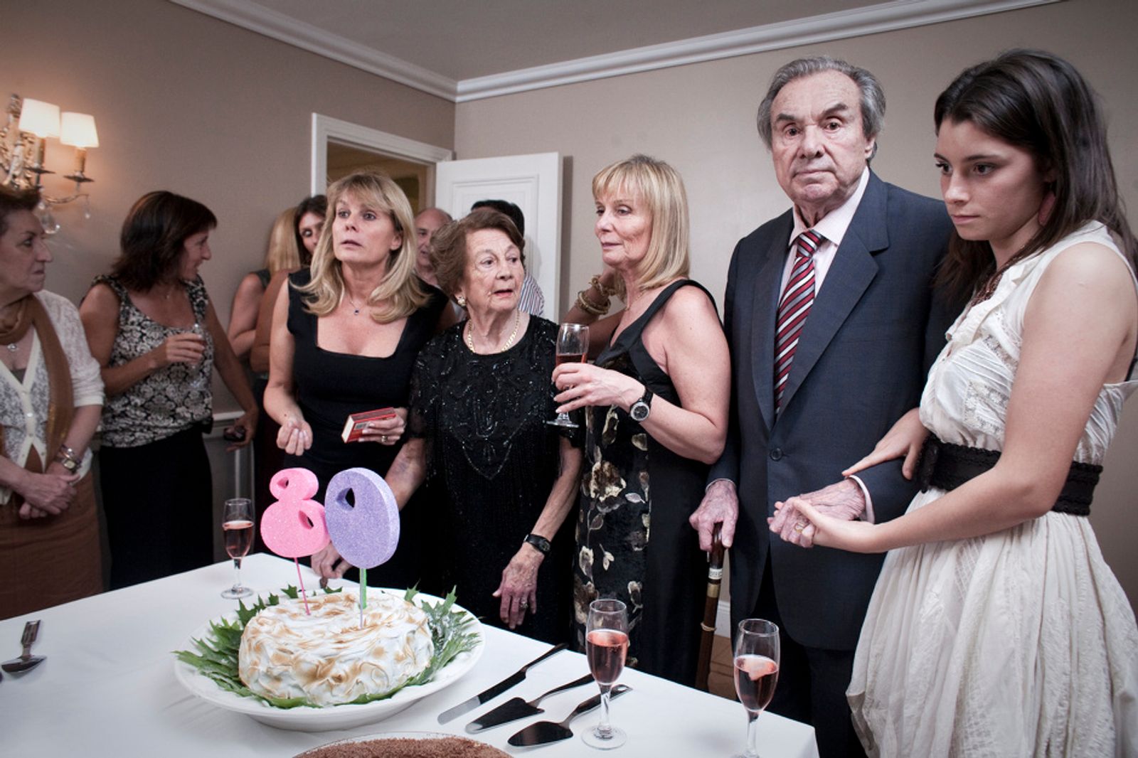 © Cooperativa Sub - From left to right, Silvina Bossi, her mother, her sister, her father and her daughter Mercedes.