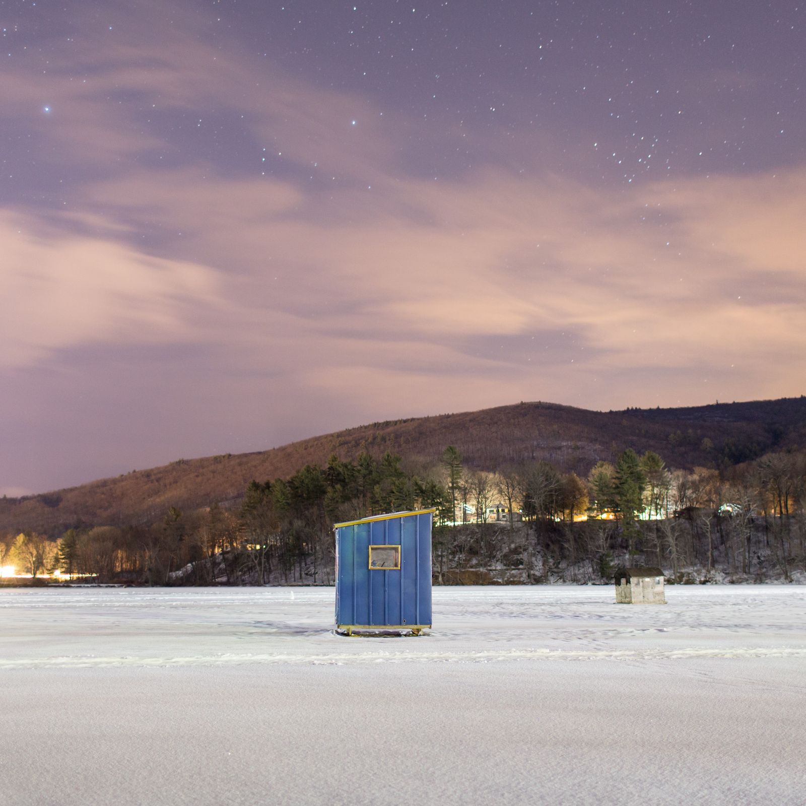 © Federico Pardo - Image from the Ice shanties photography project