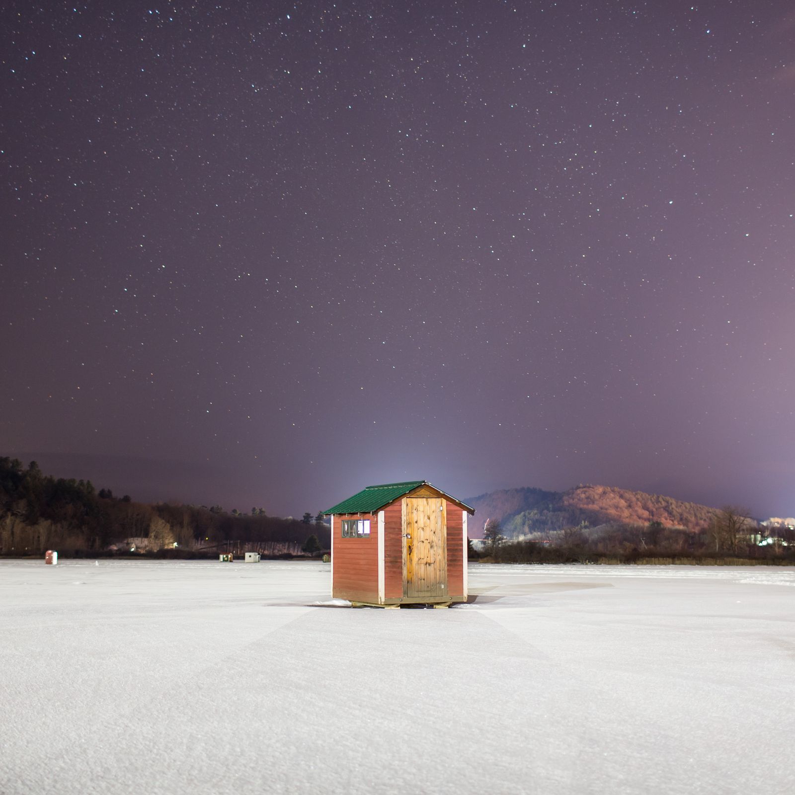 © Federico Pardo - Image from the Ice shanties photography project