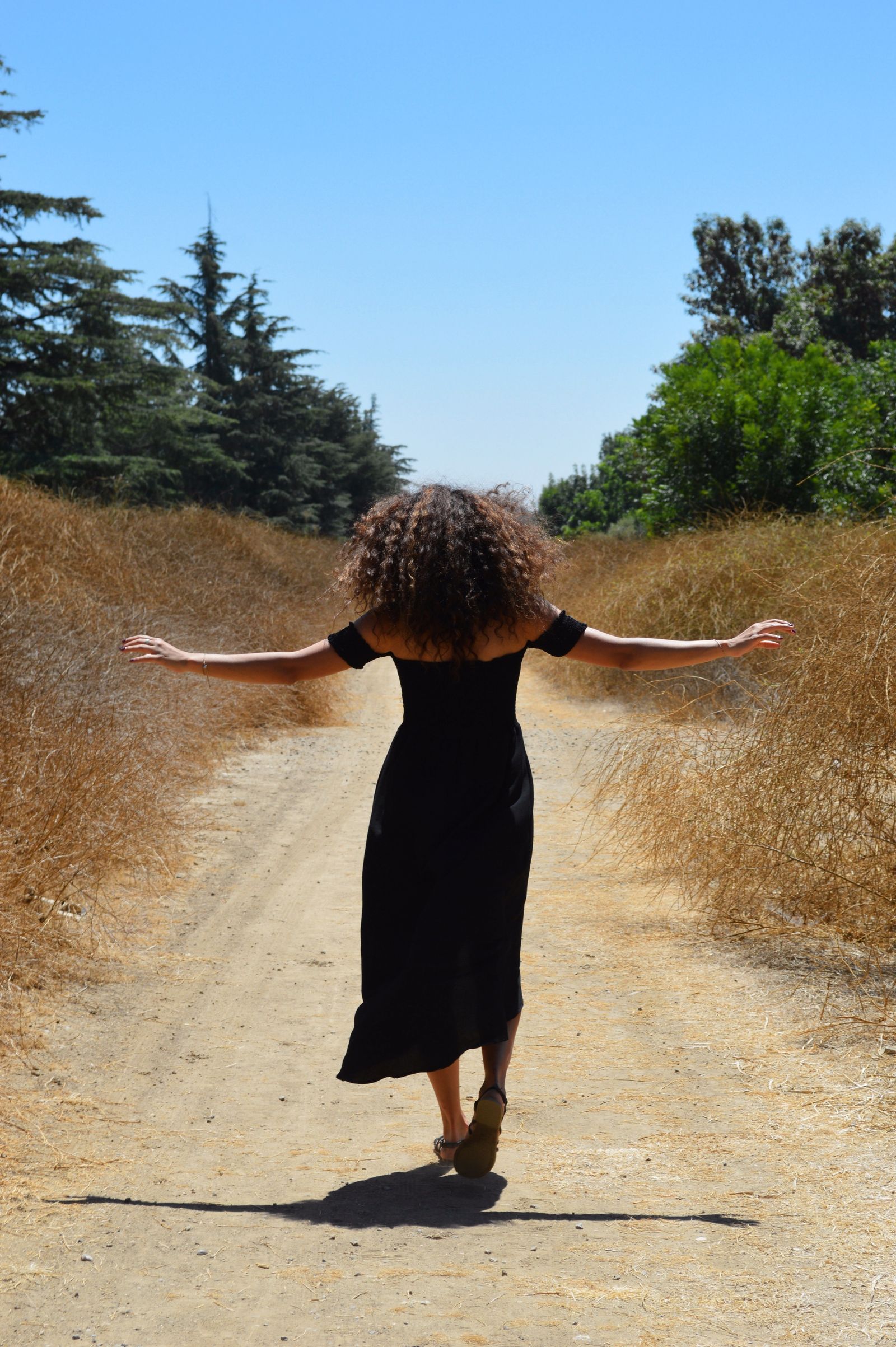© Danelle Cole - Finding that moment to just be free. Model Inessa, Lake Balboa Park, California