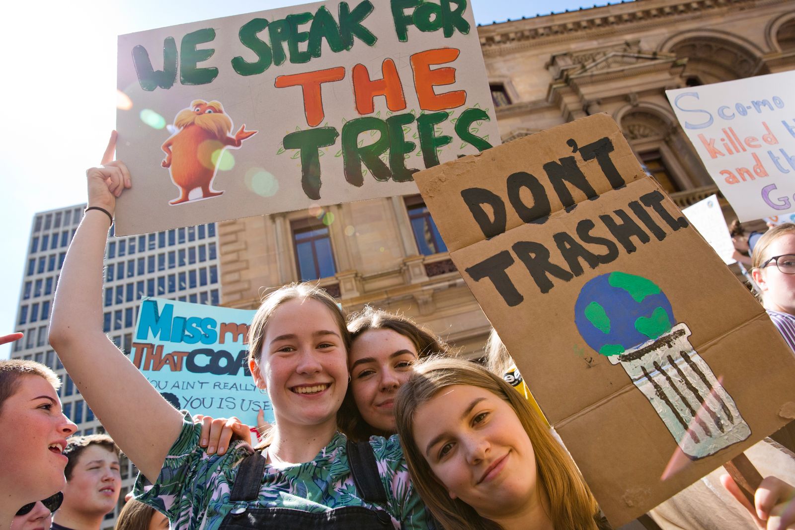 © MAYLEI HUNT - Schools Strike for Climate Change, Melbourne 2019