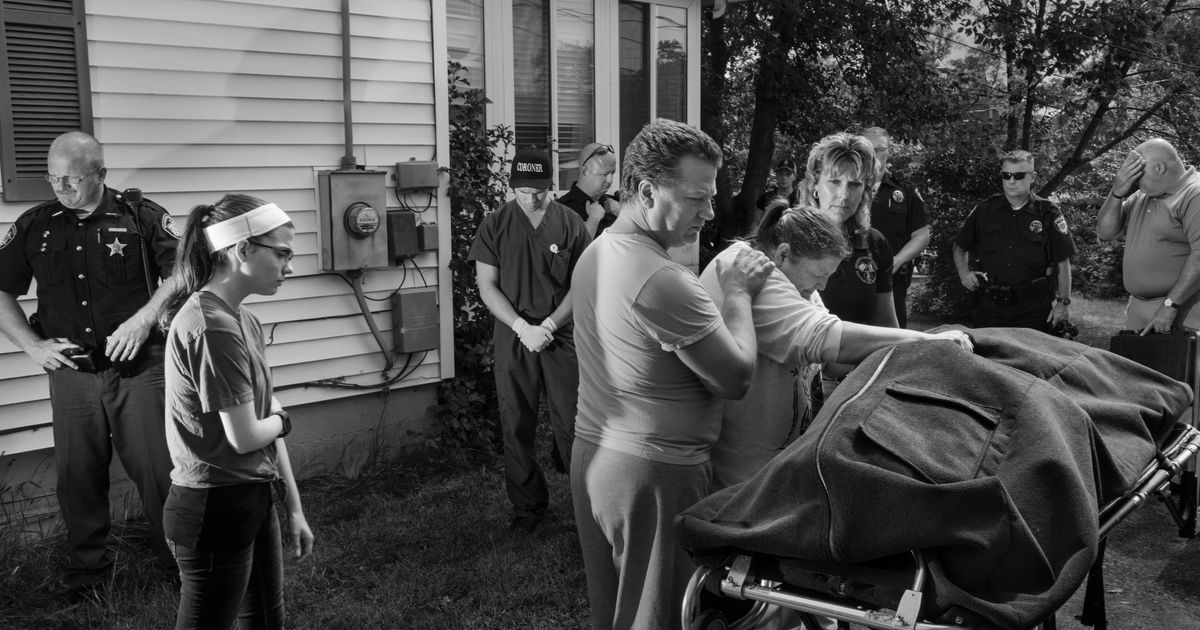 Faces of an Epidemic - PhMuseum