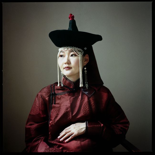 © Margo - Portrait of Nomin Altanzurkh at her last week of pregnancy