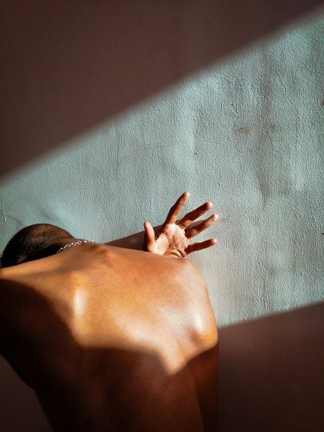 © Hashim Nasr - Image from the HOLDING ON MYSELF photography project