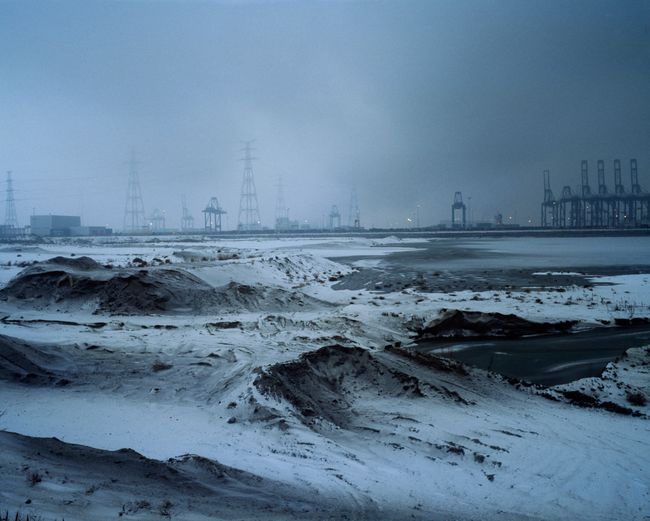 © Isabelle Pateer - Temporary nature compensation area with in the back Deurganckdok area.