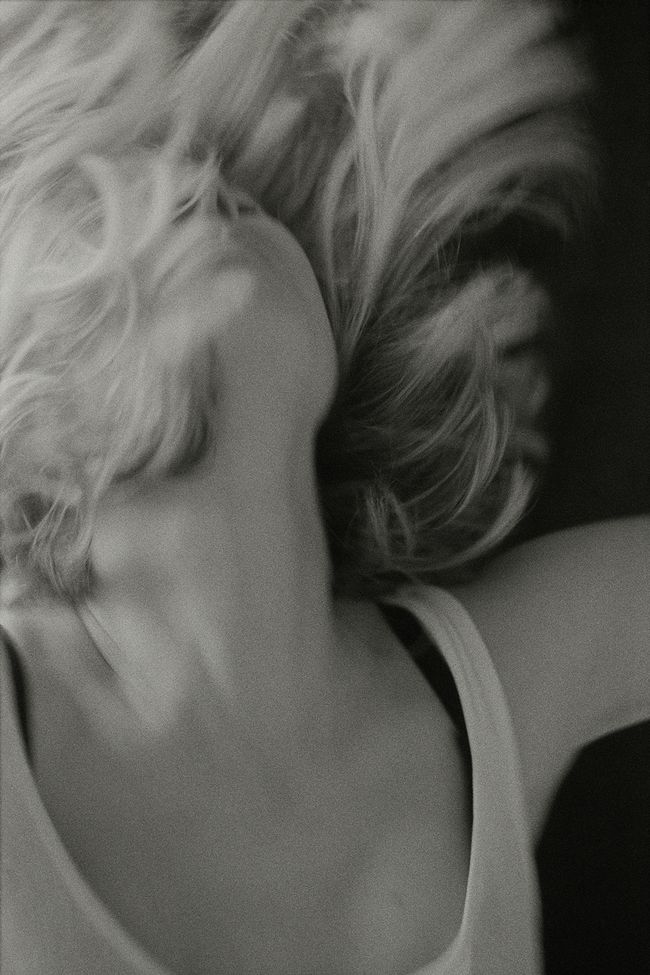 © Gabby Laurent - Image from the Falling photography project