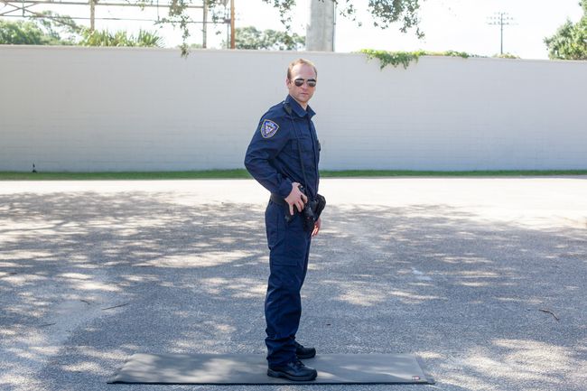 © Medina Dugger - Image from the Couples Yoga photography project