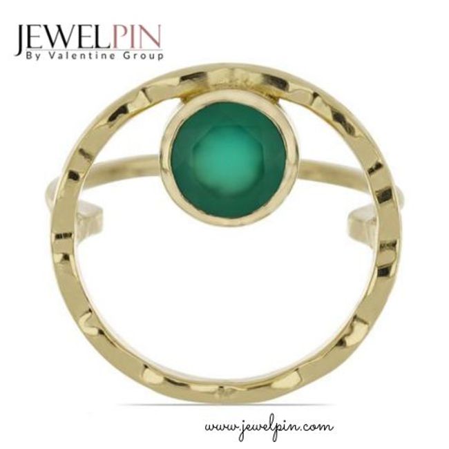 © ziggy Maximilian - Image from the Fashion Jewelry Manufacturer and Supplier – JewelPin photography project