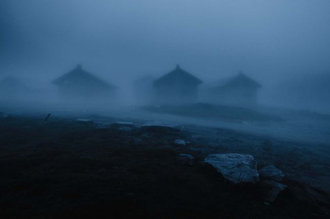 © Liz Tasa - Image from the Sublime Effroi photography project