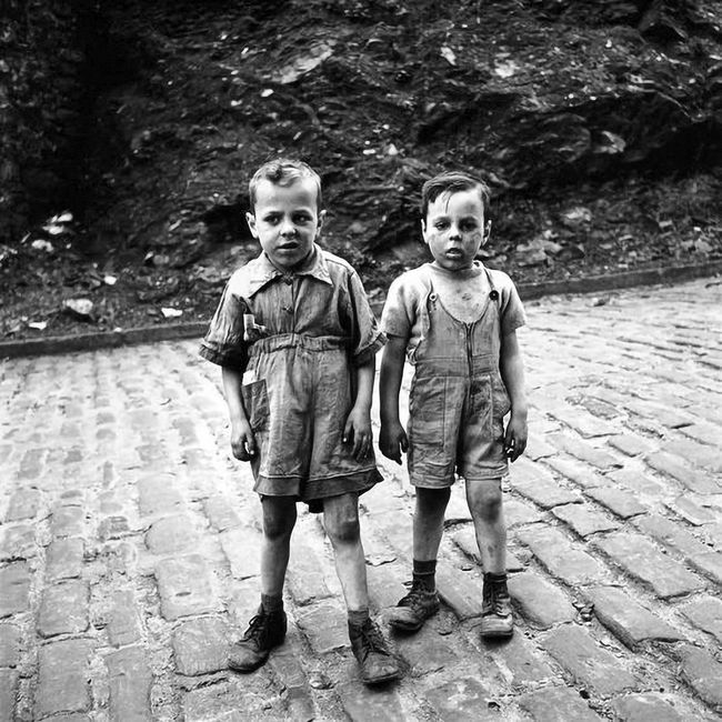 © Edition Patrick Frey - Image from the Children By Olivier Suter photography project