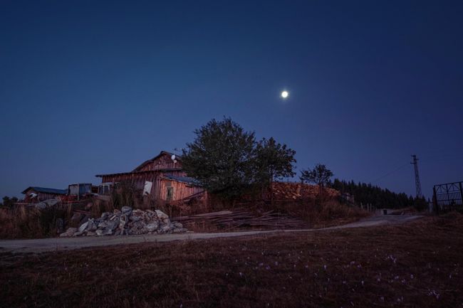 © Vladimir Karamazov - The grandmother's little house