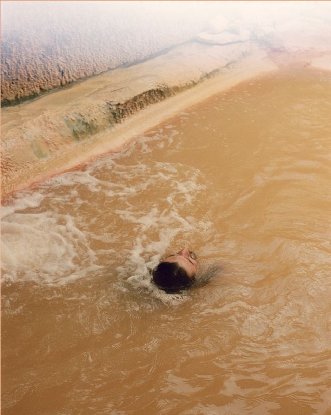 © Rebecca Topakian