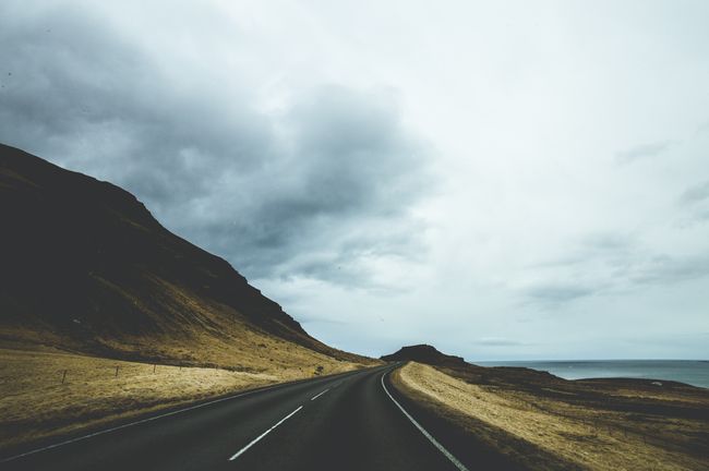 © Claudia Cuomo - Image from the The Ring - 2451 km of Iceland photography project