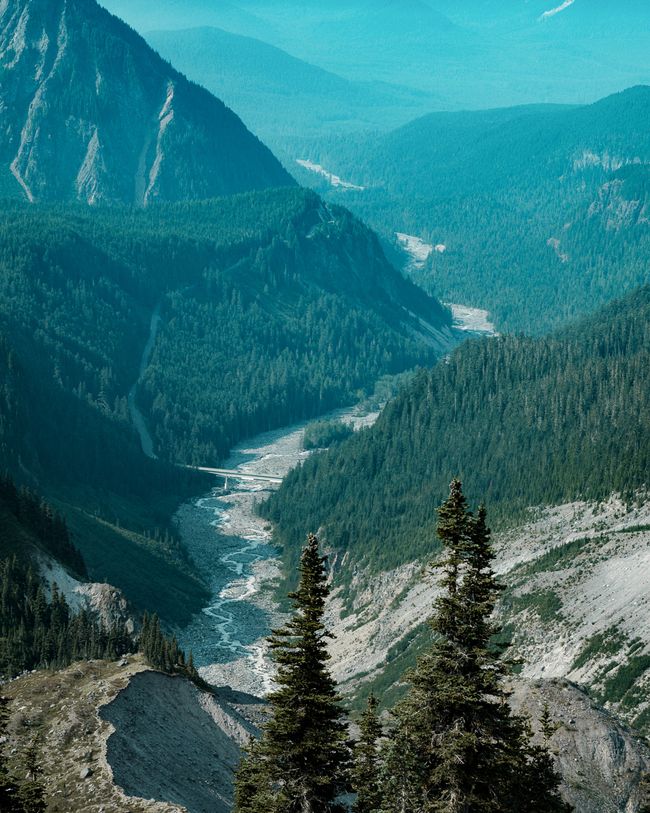 © Alana Celii - Image from the The Decade Volcanoes photography project