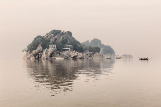 © Giulio Di Sturco - Image from the Living Entity photography project