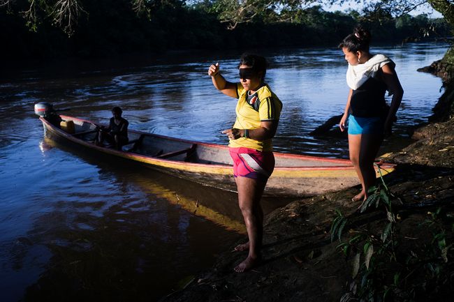 © Misha Vallejo - Image from the Al otro lado (on the other side) photography project